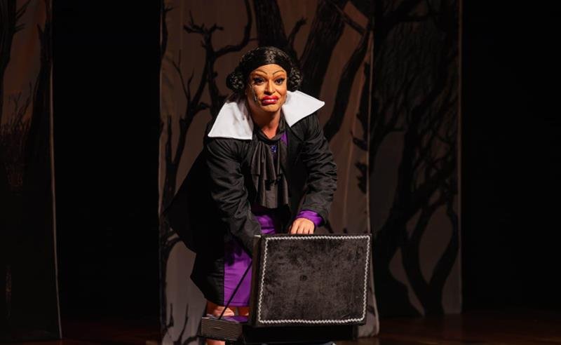 Um show assustadoramente engraçado: Suzy Brasil estreia “Uma Noite Horripilante” no Teatro Claro Mais RJ