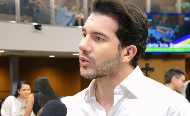 Uelicon Venâncio é confiável? Especialista financeiro explica como ajudou mais de 50 mil brasileiros a limparem o nome dentro da lei