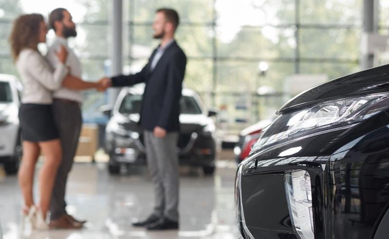 Para aumentar adesão, plataforma reduz taxa de empréstimo a revendas de automóveis usados
