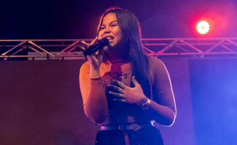 Wellen Carvalho lança o single “Acalma” e convida o público a confiar em Cristo mesmo em meio ao silêncio