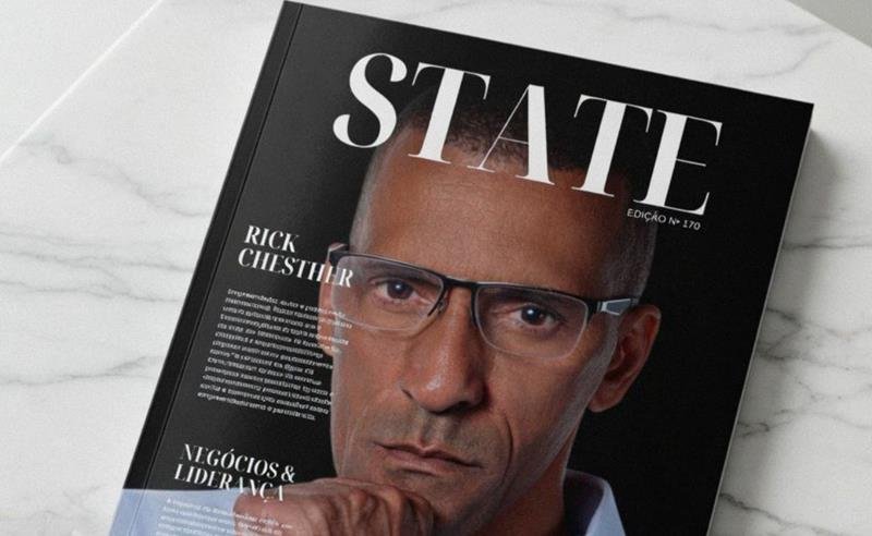 Rick Chesther estampa nova capa da Revista State em edição sobre recomeços e transformação social