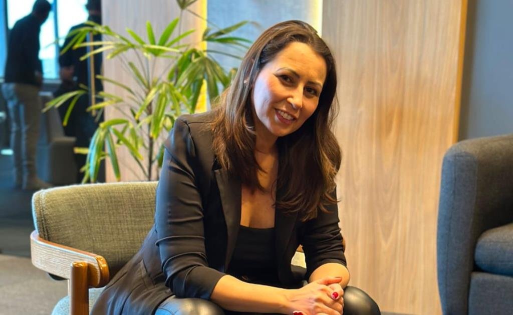 Destaque no mercado financeiro, Débora Zamprogna amplia sua atuação em todo o Brasil com soluções estratégicas em crédito