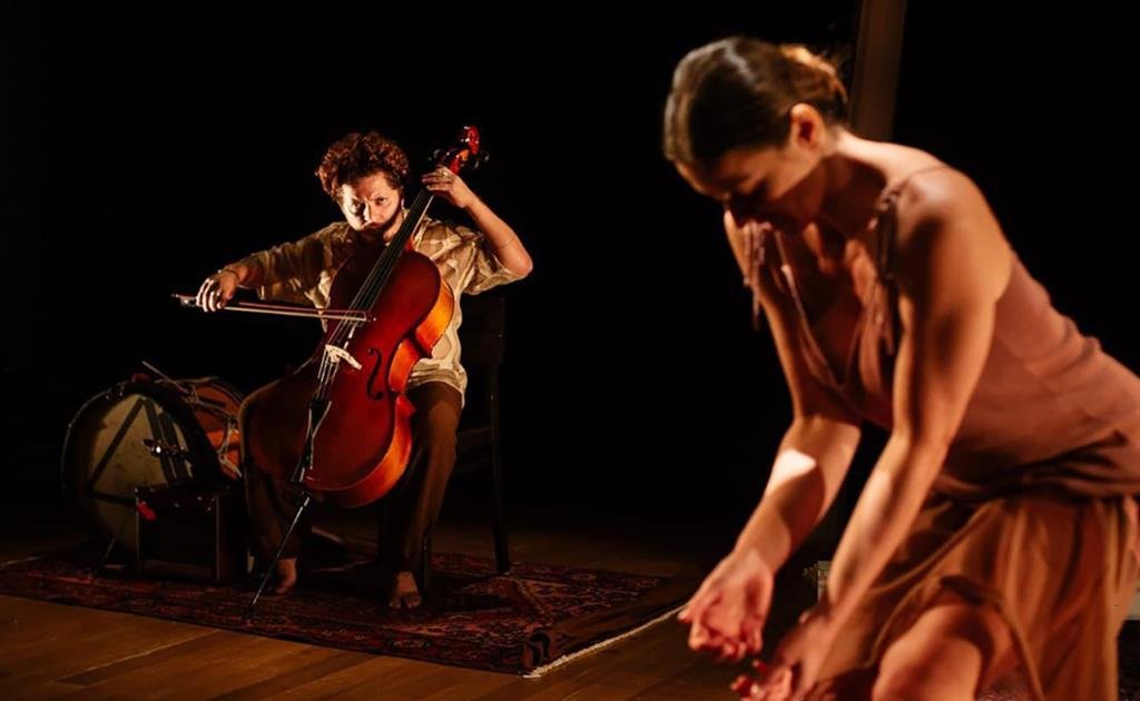 Monólogo baseado em best-seller, “Eu matei Sherazade, confissões de uma árabe em fúria” retorna aos palcos do RJ, no Teatro TotalEnergies